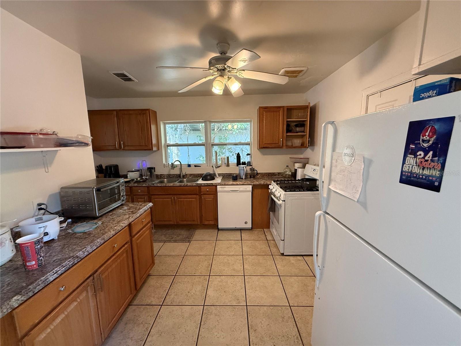 WESTSIDE PLACE - Residential