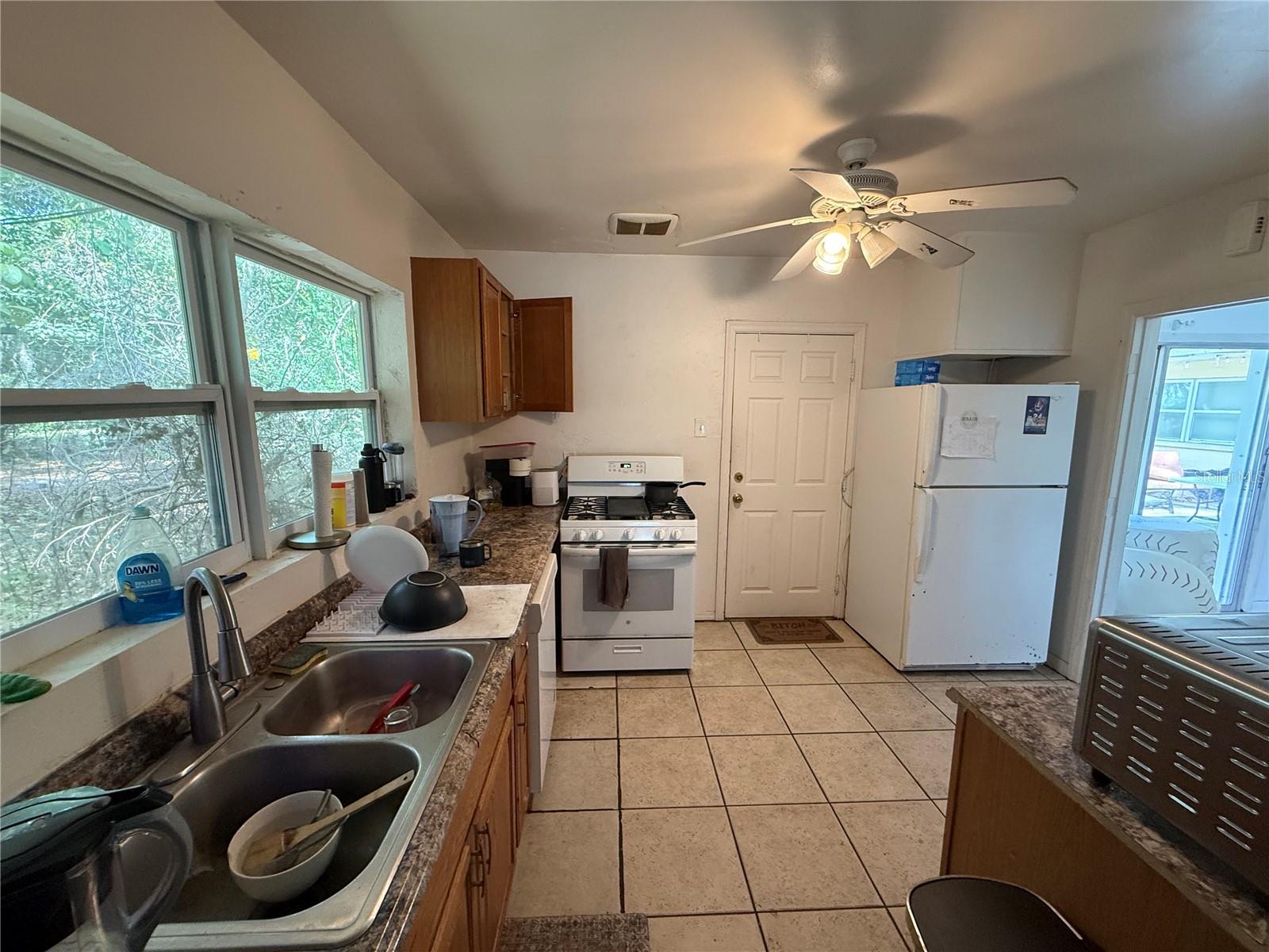 WESTSIDE PLACE - Residential