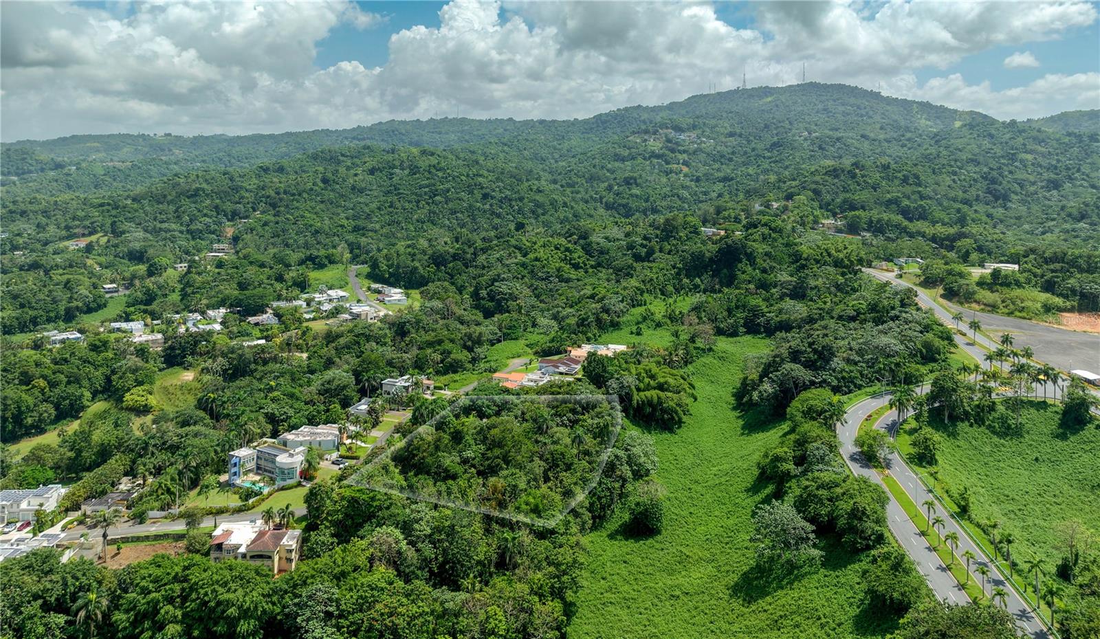 VALLE ESCONDIDO - Residential