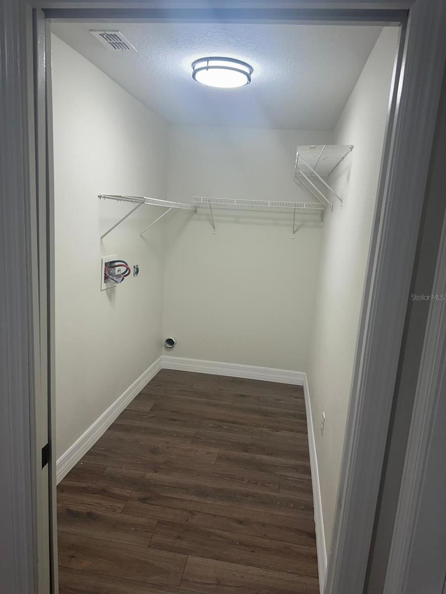 ORANGE CITY DELAND FARMS - Residential