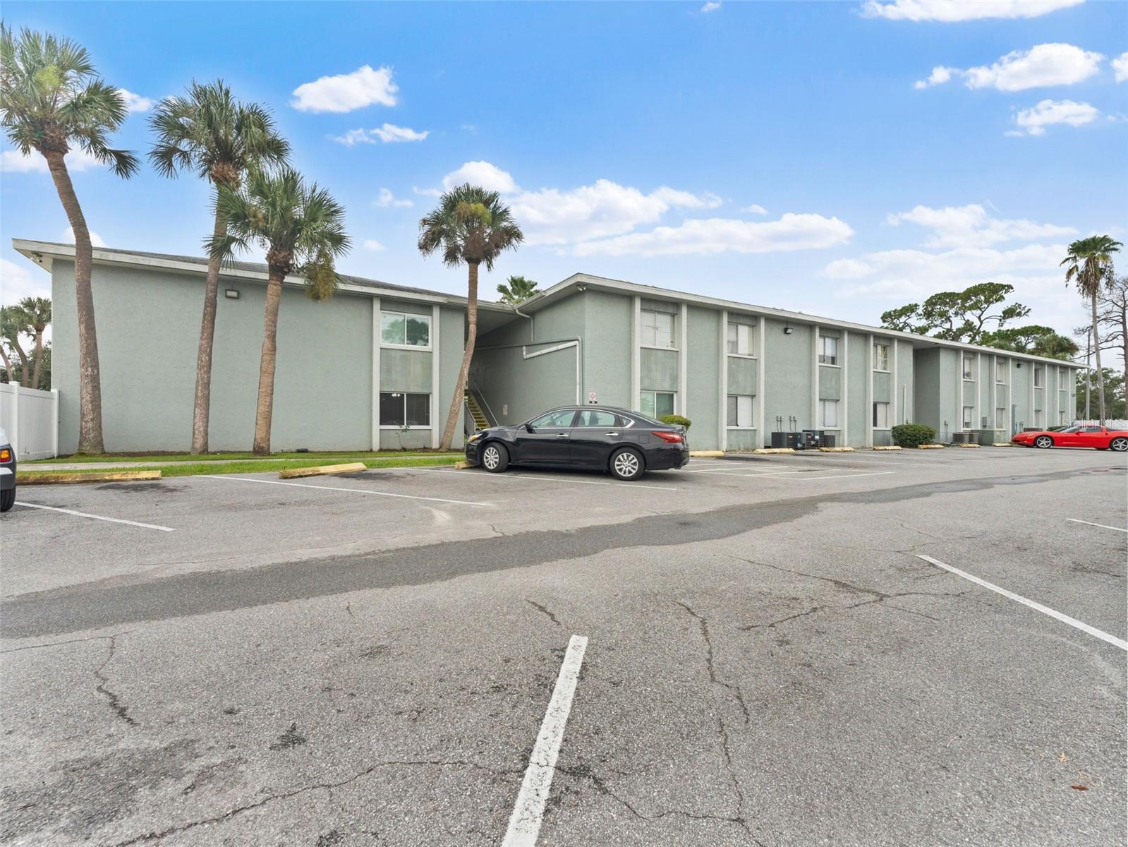 PARKLANE CONDO - Residential Income