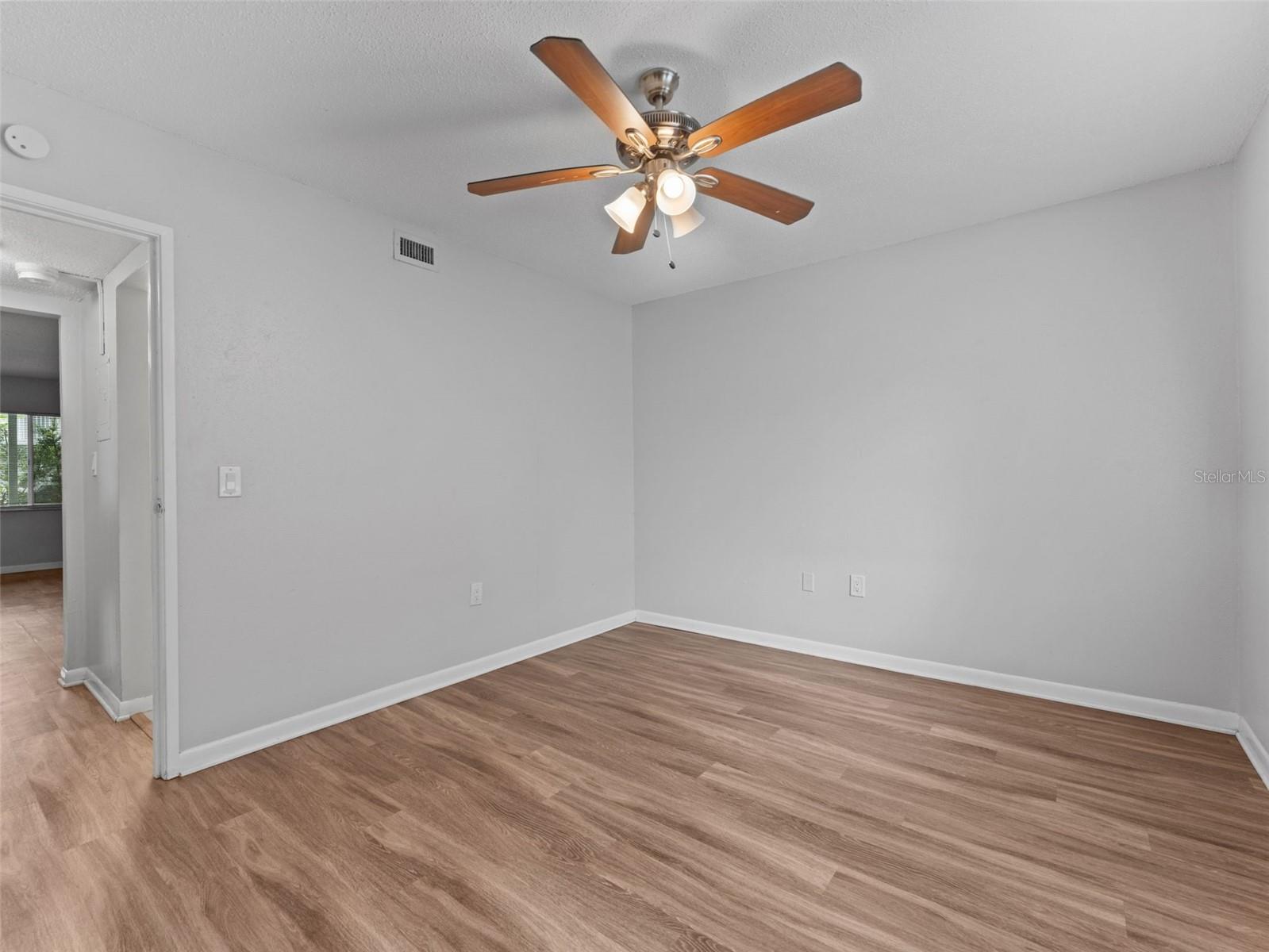 PARKLANE CONDO - Residential Income