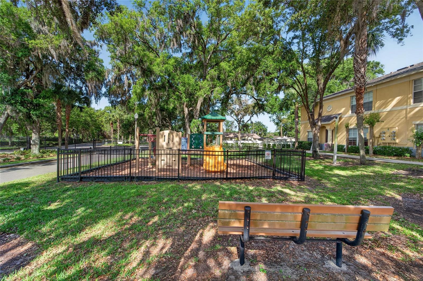 EILAND PARK TOWNHOMES - Residential