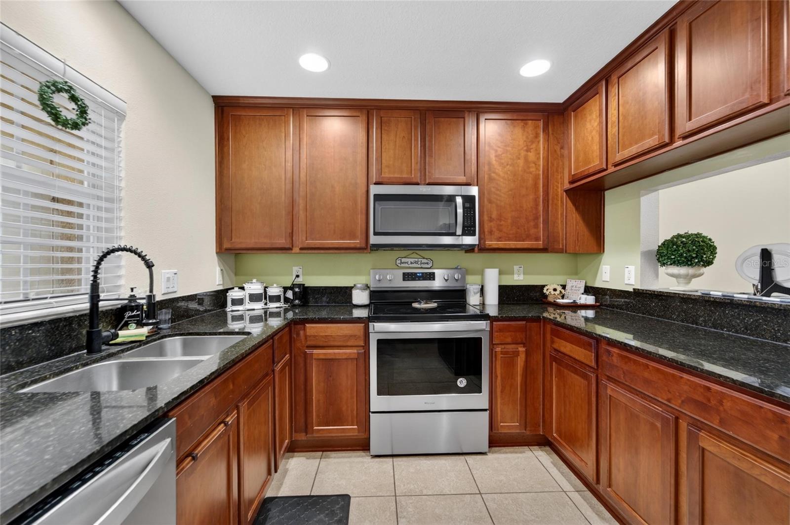 EILAND PARK TOWNHOMES - Residential