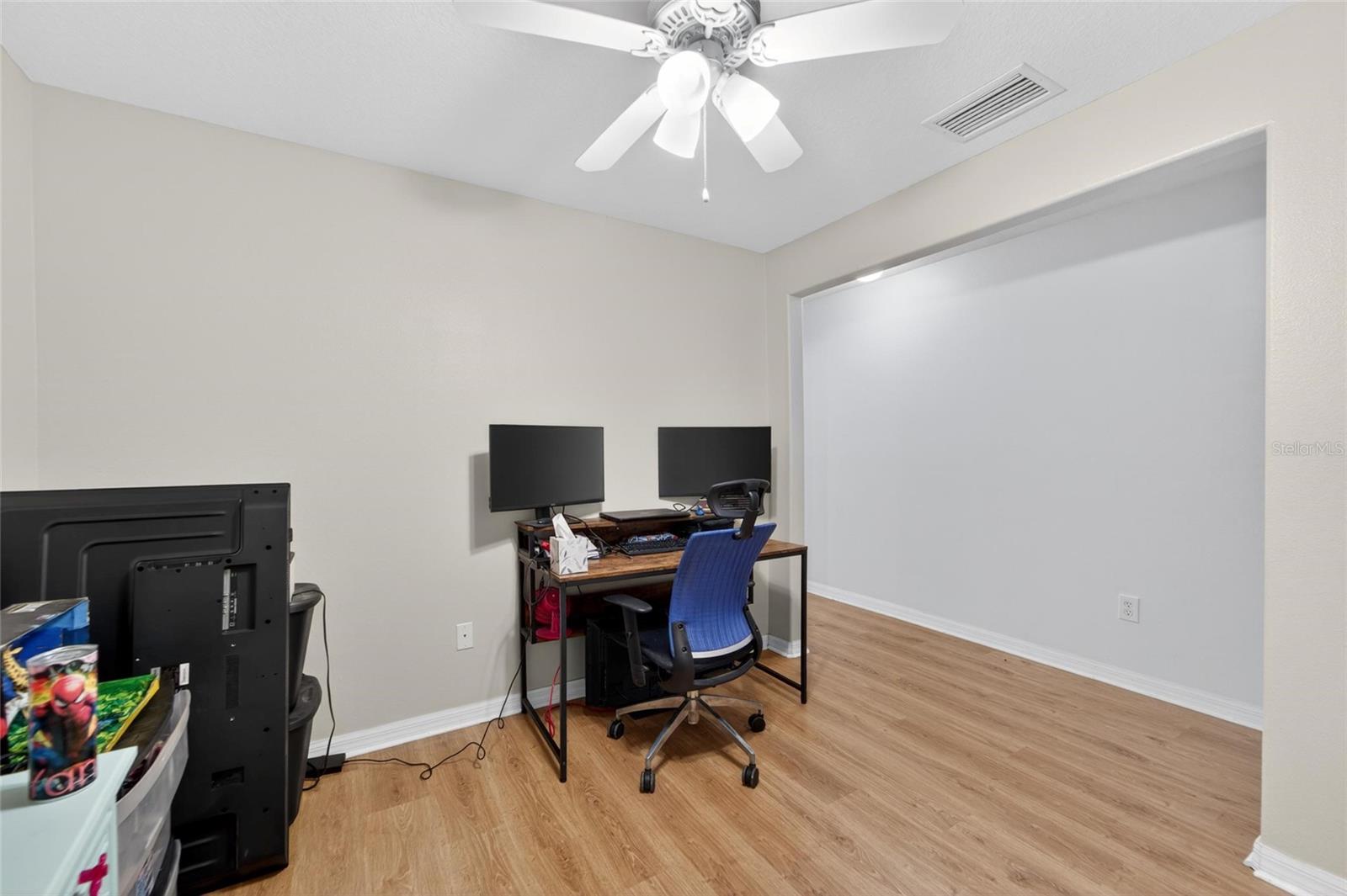 EILAND PARK TOWNHOMES - Residential