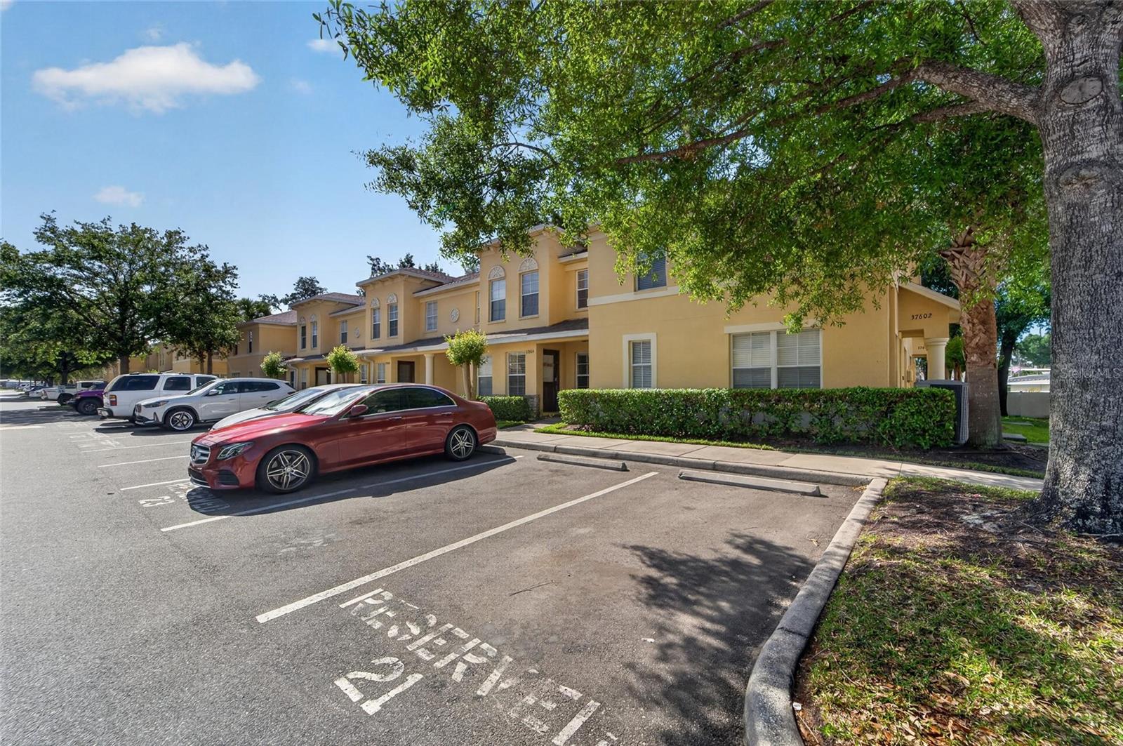 EILAND PARK TOWNHOMES - Residential