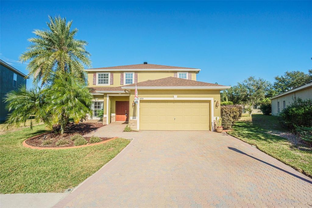 Photo of 5709 White Trillium Loop, Land O Lakes, FL 34639 (MLS # TB8434233)