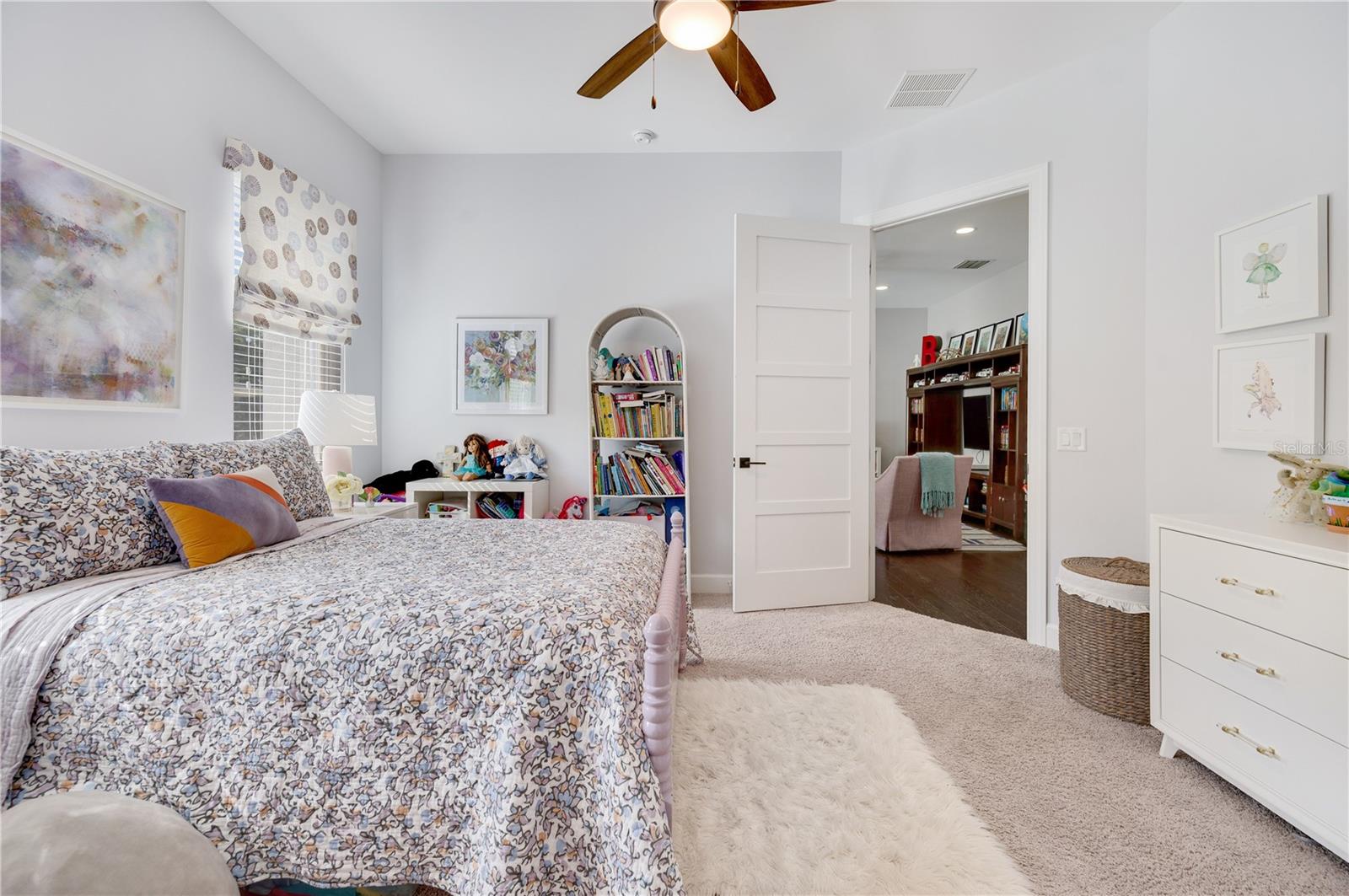 DAVIS ISLANDS PB10 PG52 TO 57 - Residential