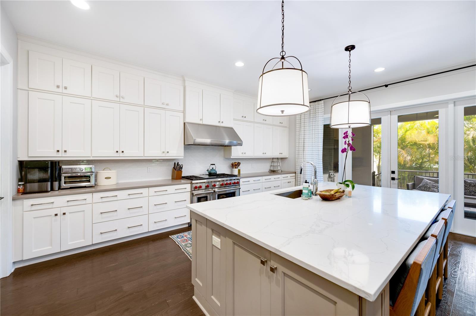 DAVIS ISLANDS PB10 PG52 TO 57 - Residential