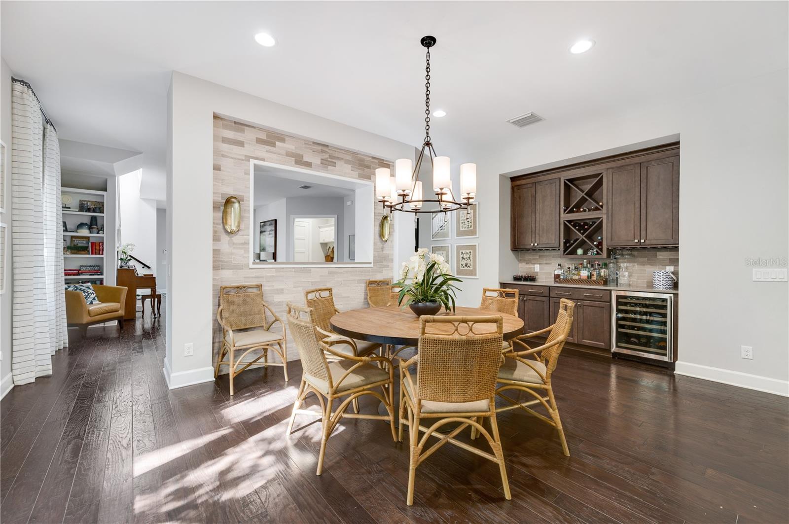 DAVIS ISLANDS PB10 PG52 TO 57 - Residential