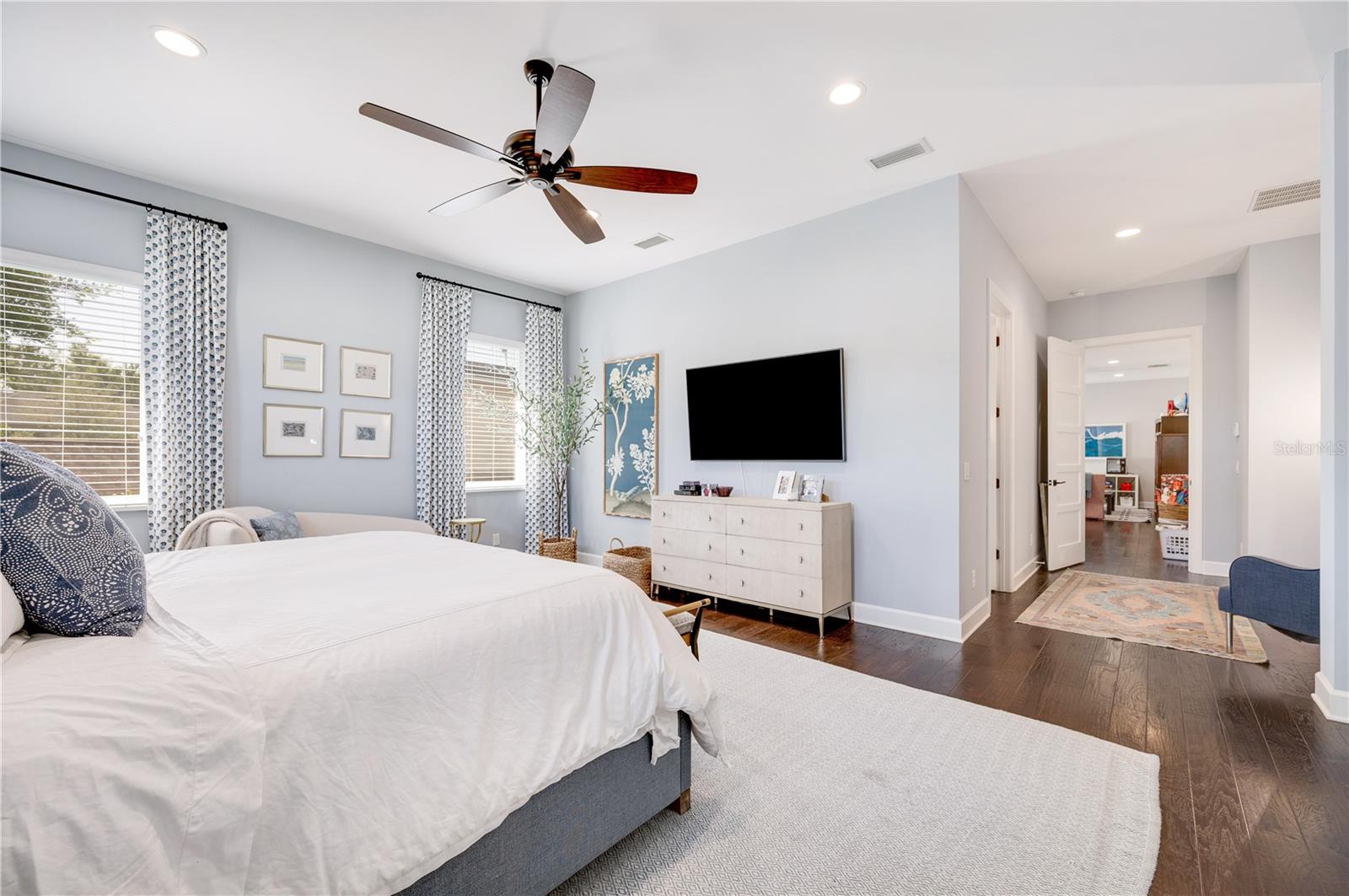 DAVIS ISLANDS PB10 PG52 TO 57 - Residential