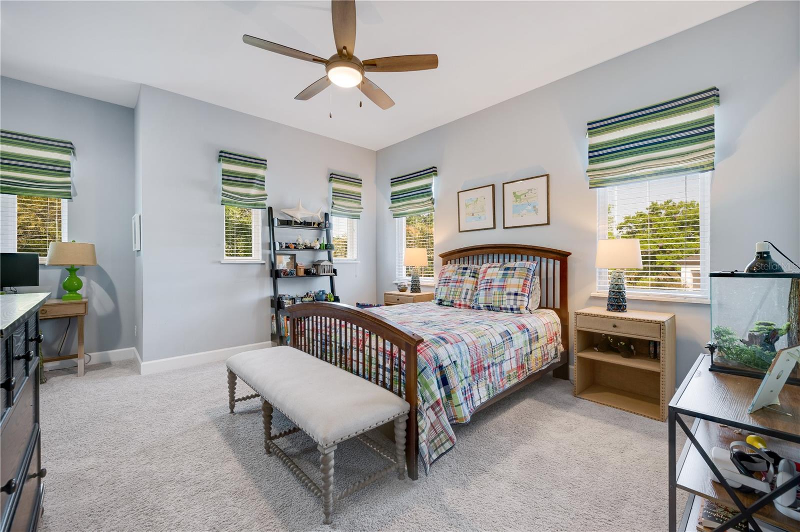 DAVIS ISLANDS PB10 PG52 TO 57 - Residential