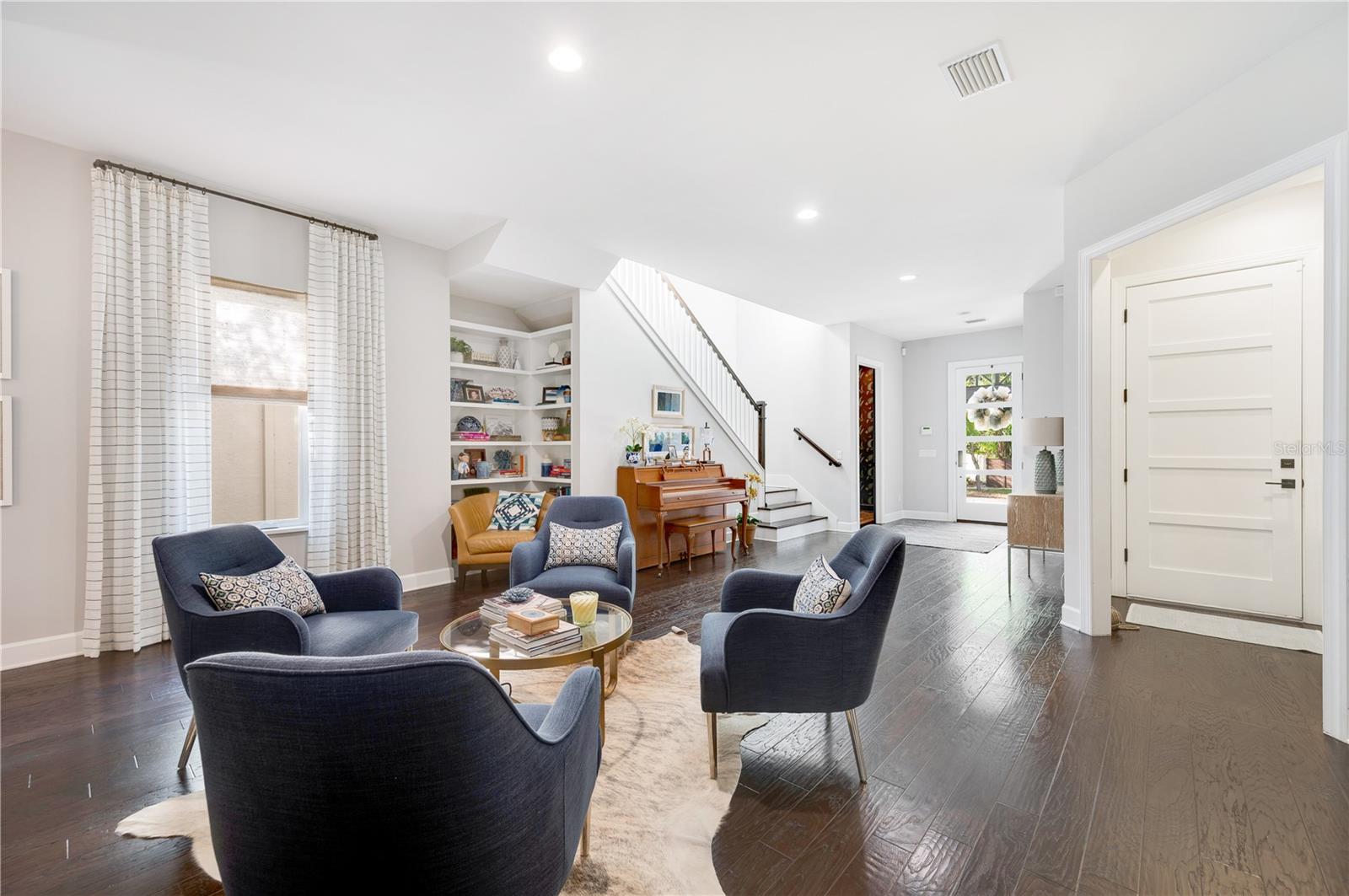 DAVIS ISLANDS PB10 PG52 TO 57 - Residential