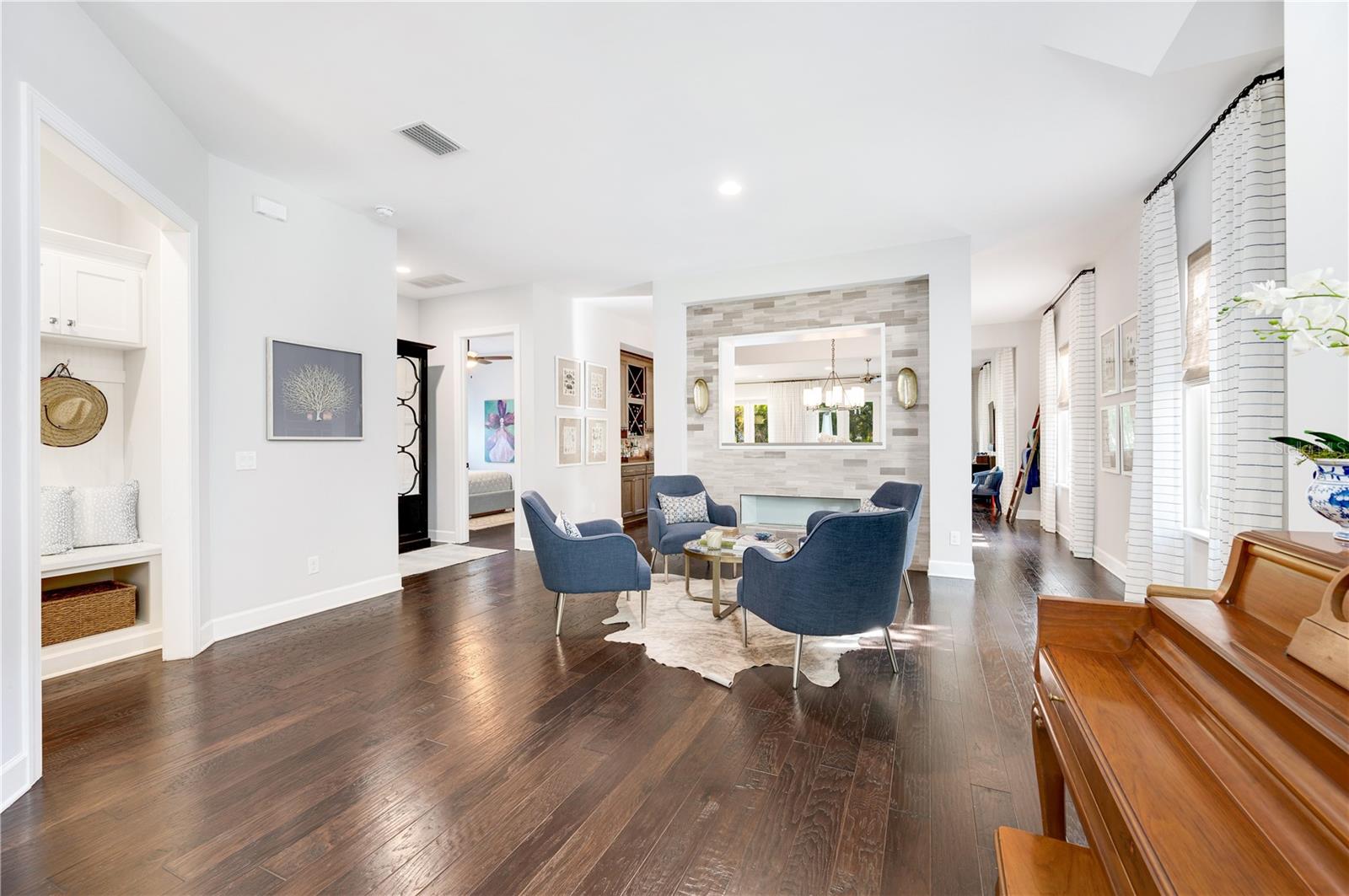 DAVIS ISLANDS PB10 PG52 TO 57 - Residential