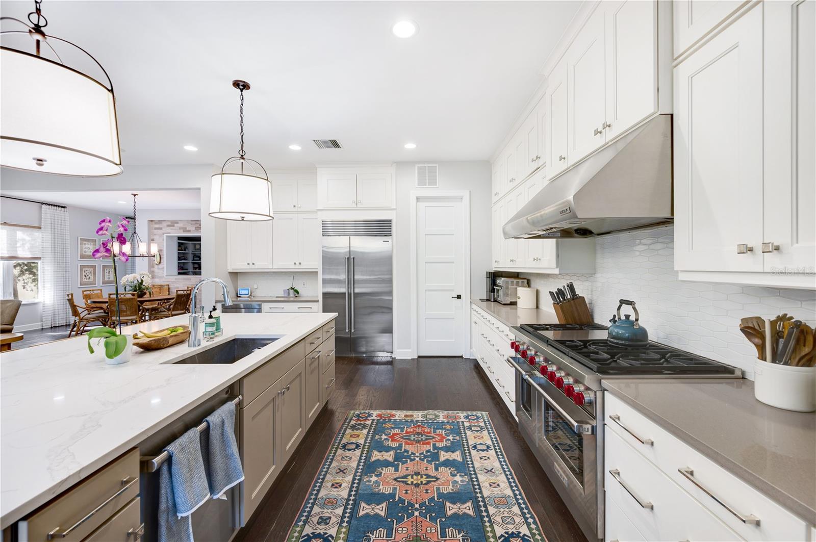 DAVIS ISLANDS PB10 PG52 TO 57 - Residential