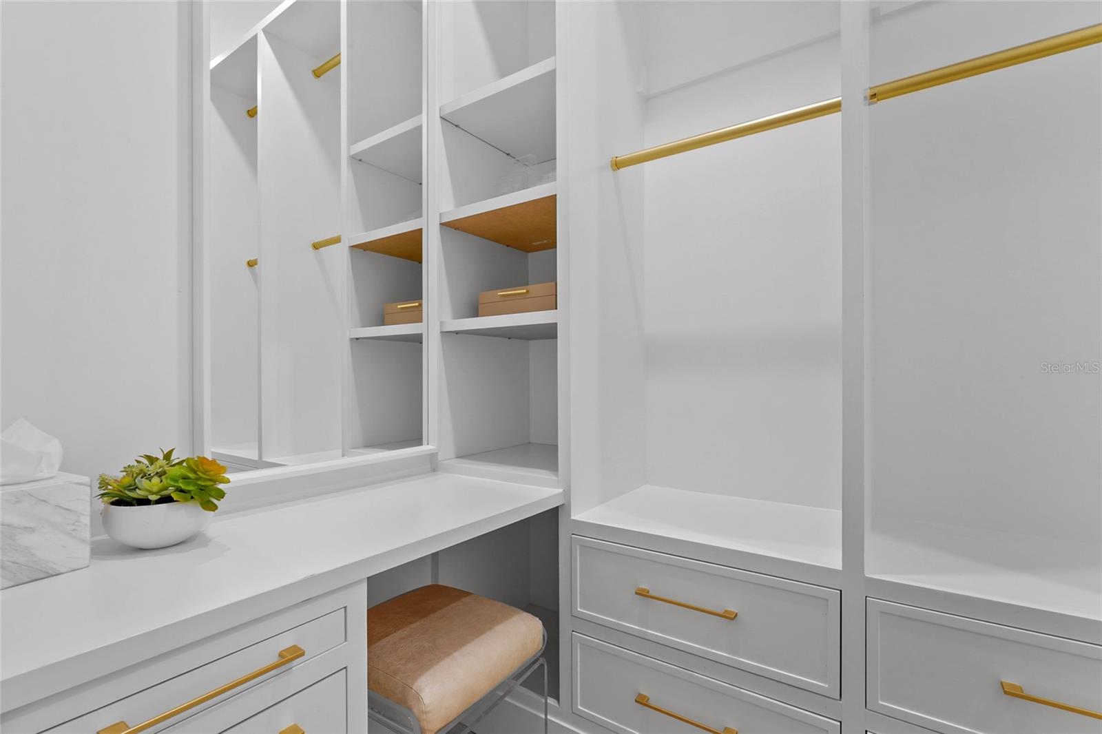 CENTRAL PARK - Residential