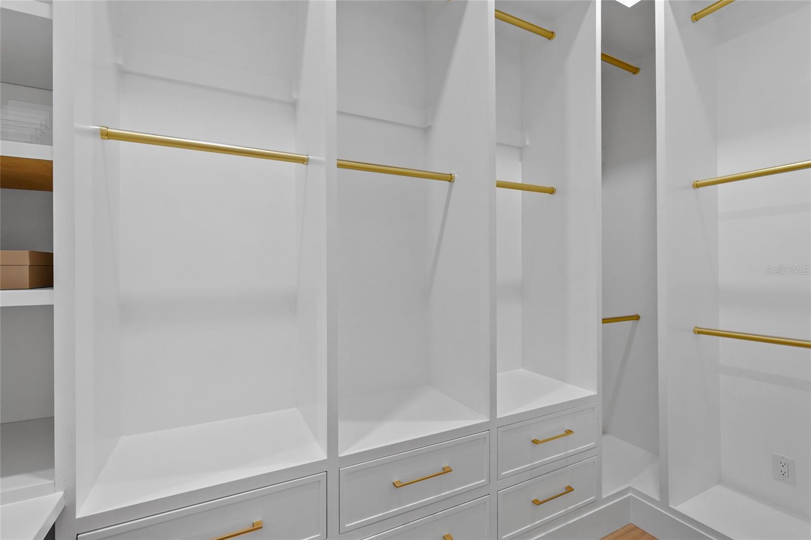 CENTRAL PARK - Residential