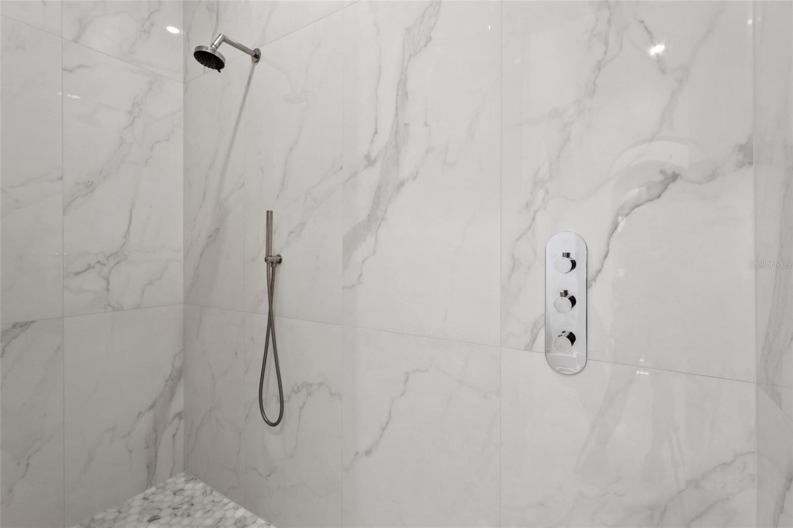 CENTRAL PARK - Residential