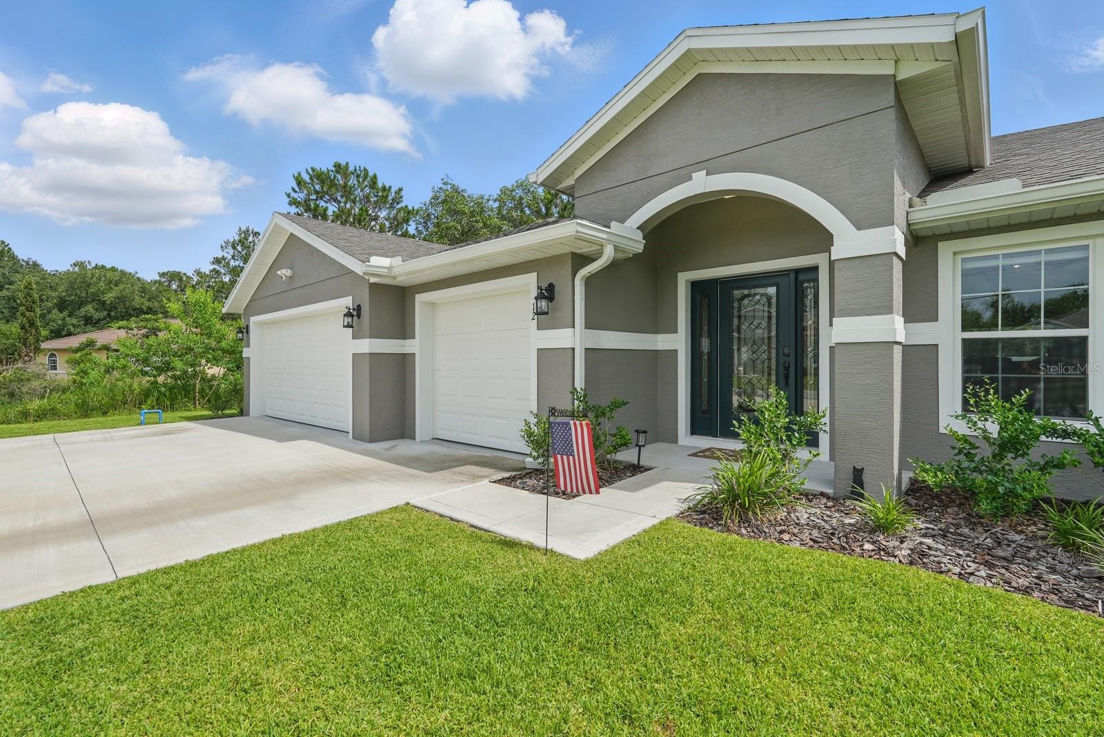 12 BUFFALO BERRY PLACE