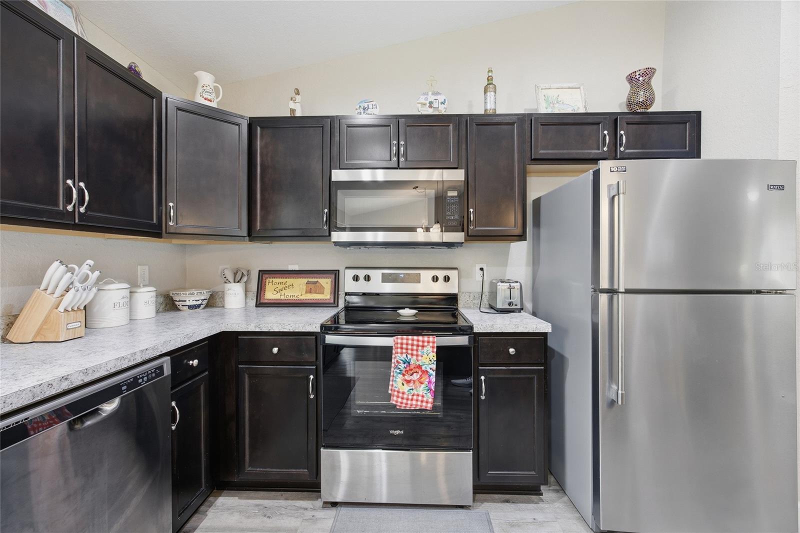 RAINBOW ACRES UN 01 - Residential