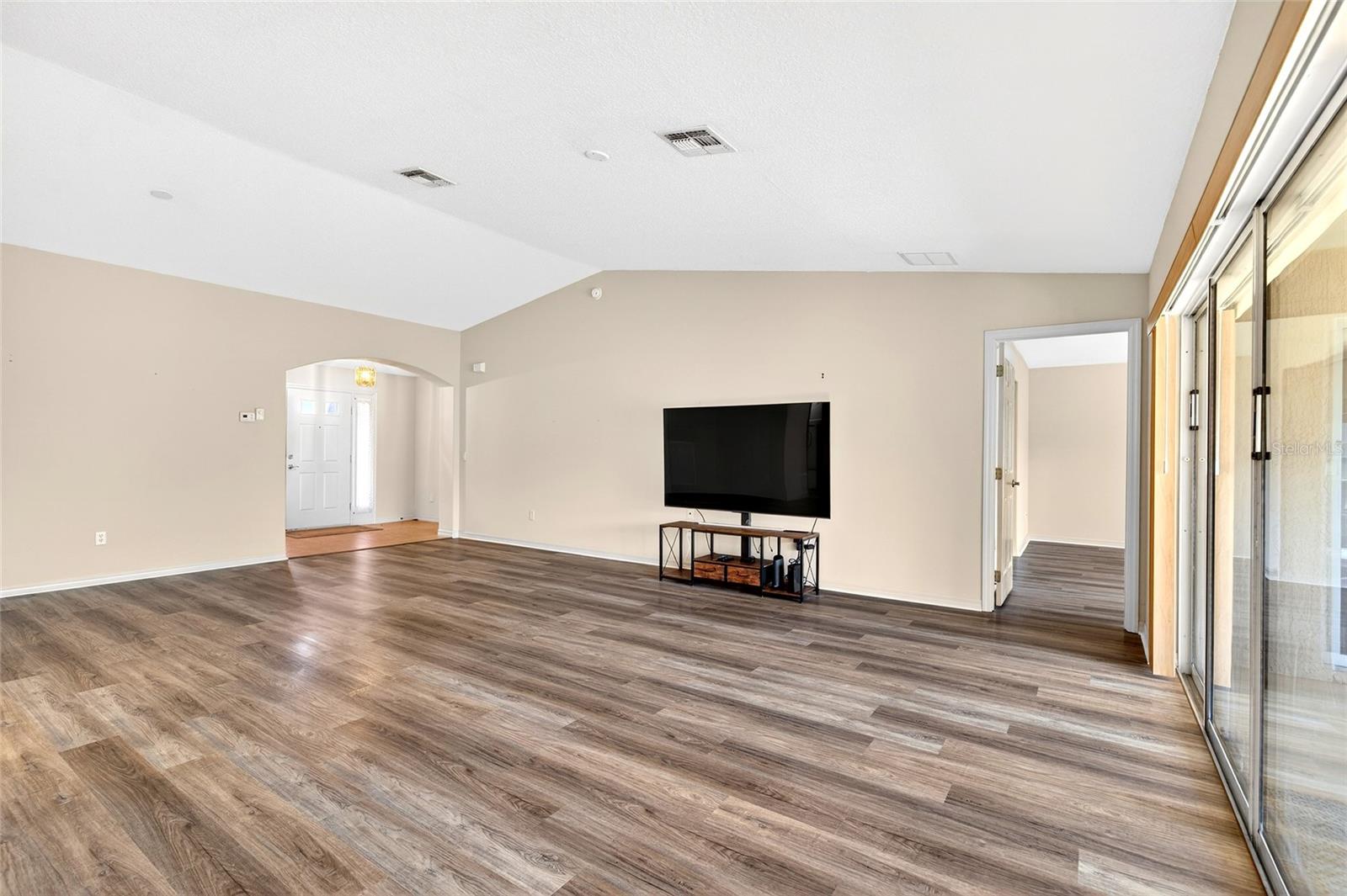 SUMMERGLEN PH 03 - Residential