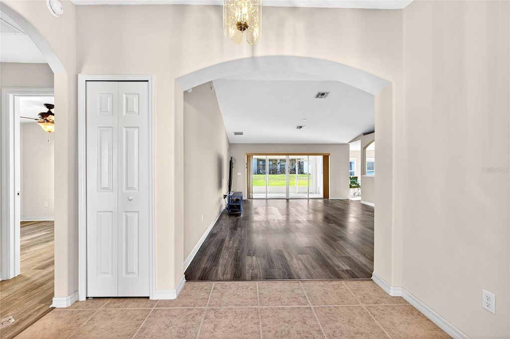 Photo of 1706 SW 156th Lane, Ocala, FL 34473 (MLS # OM721157)