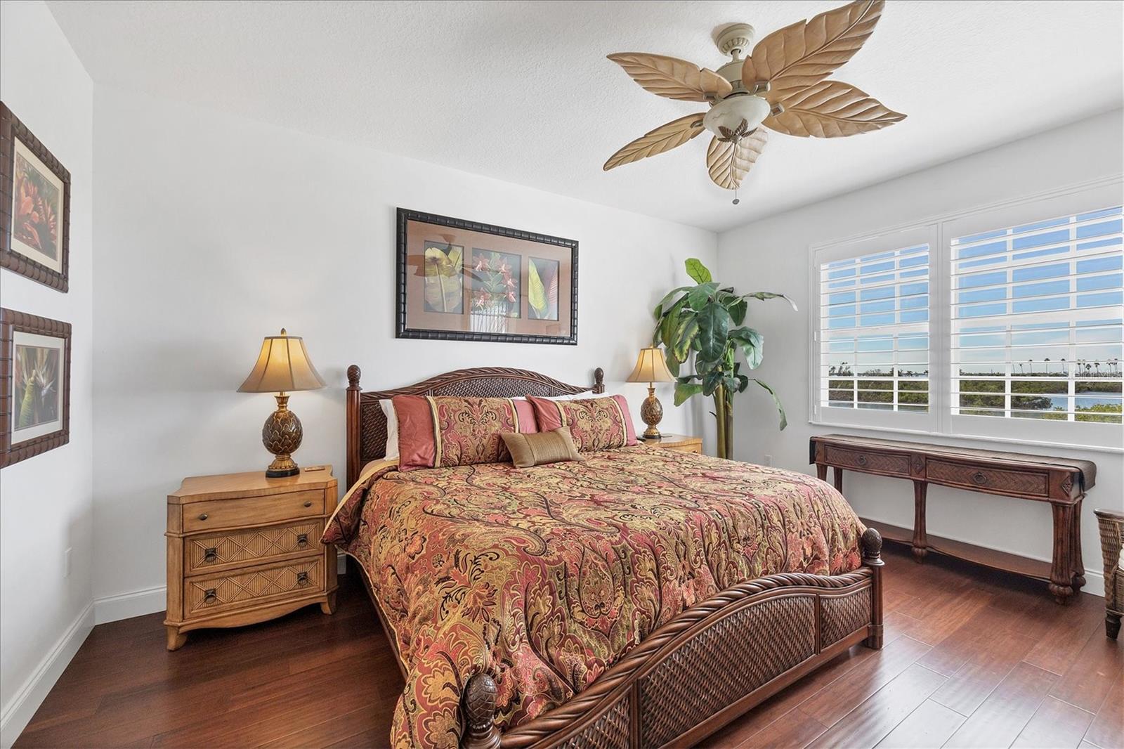 BOCA VISTA HARBOR - Residential