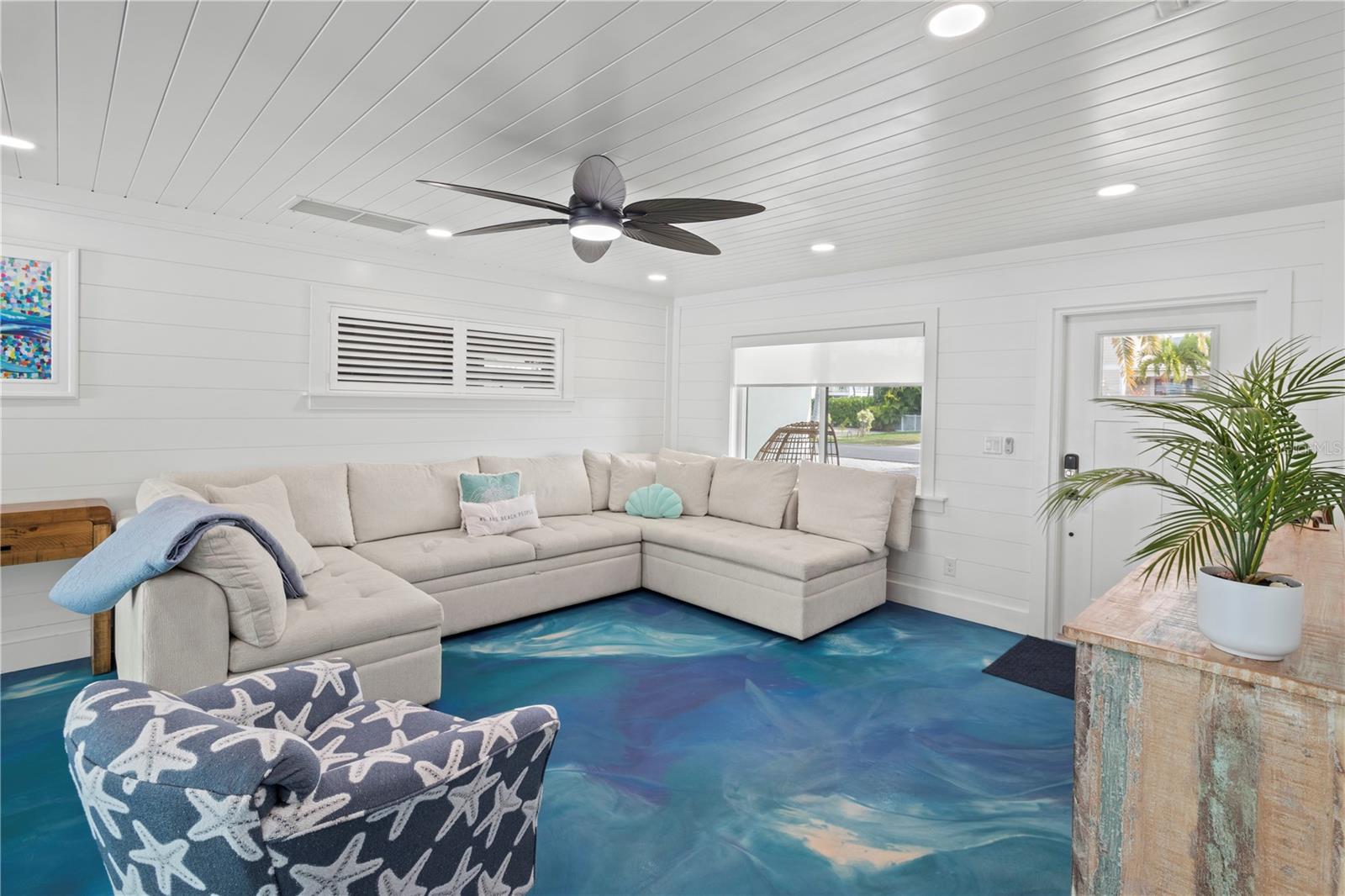 HOLMES BEACH 34TH UNIT - Residential