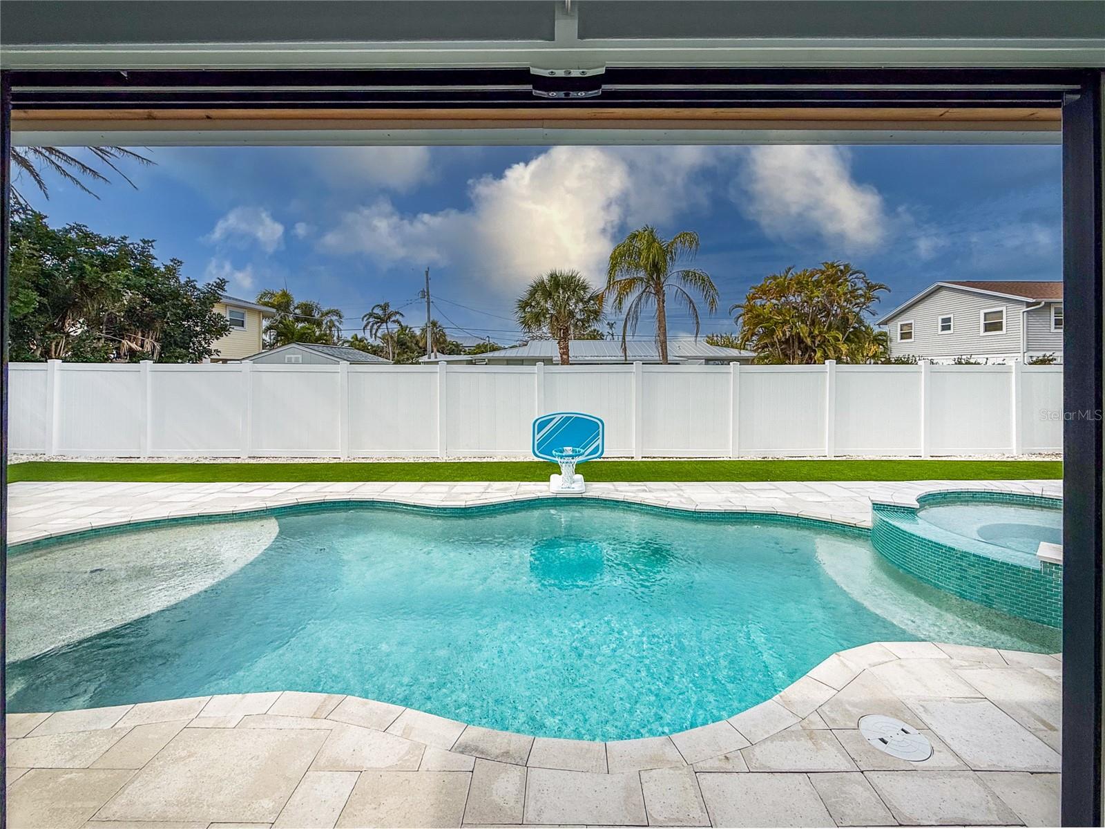 HOLMES BEACH 34TH UNIT - Residential