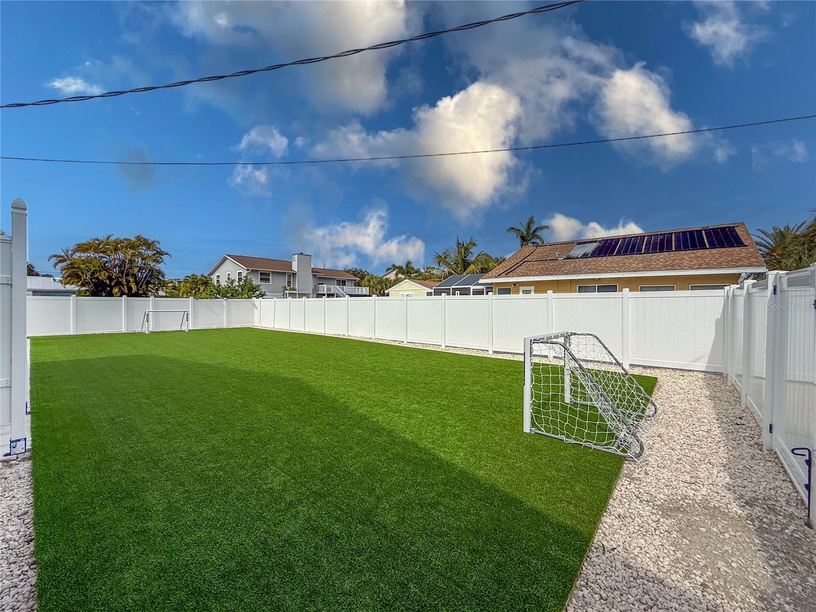 HOLMES BEACH 34TH UNIT - Residential