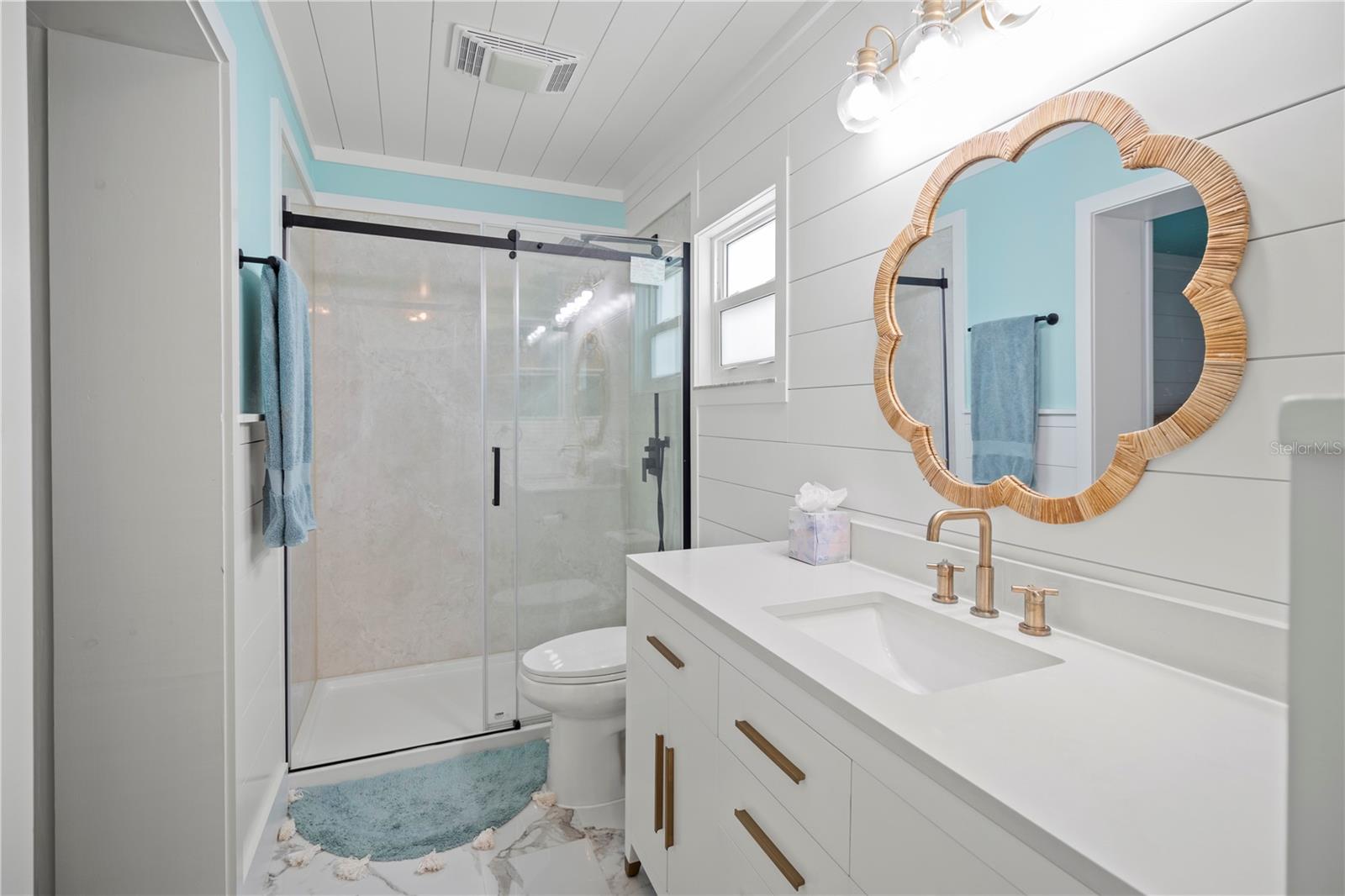 HOLMES BEACH 34TH UNIT - Residential