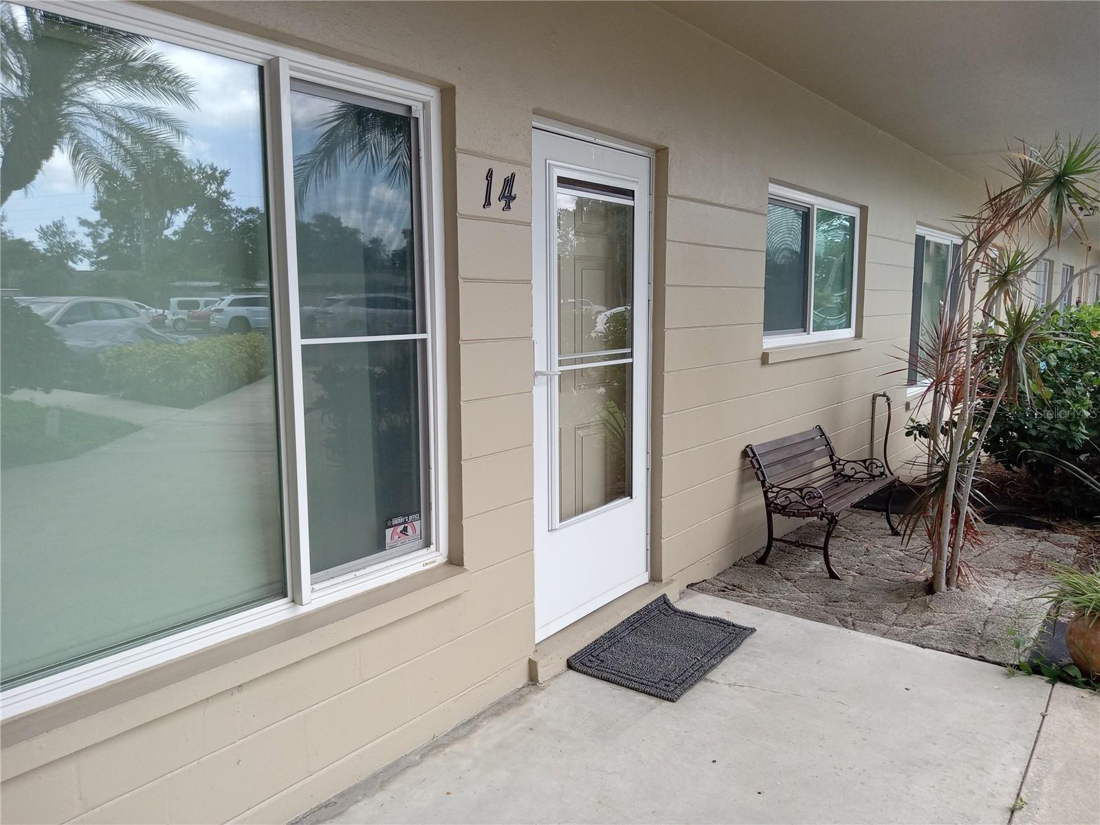 2464 AUSTRALIA WAY E 14