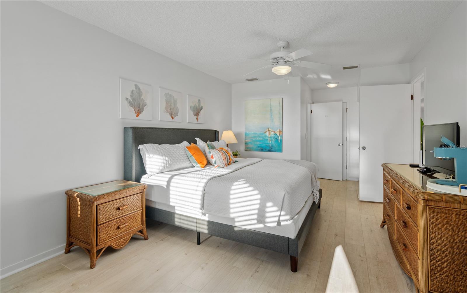 HIBISCUS 02 - Residential