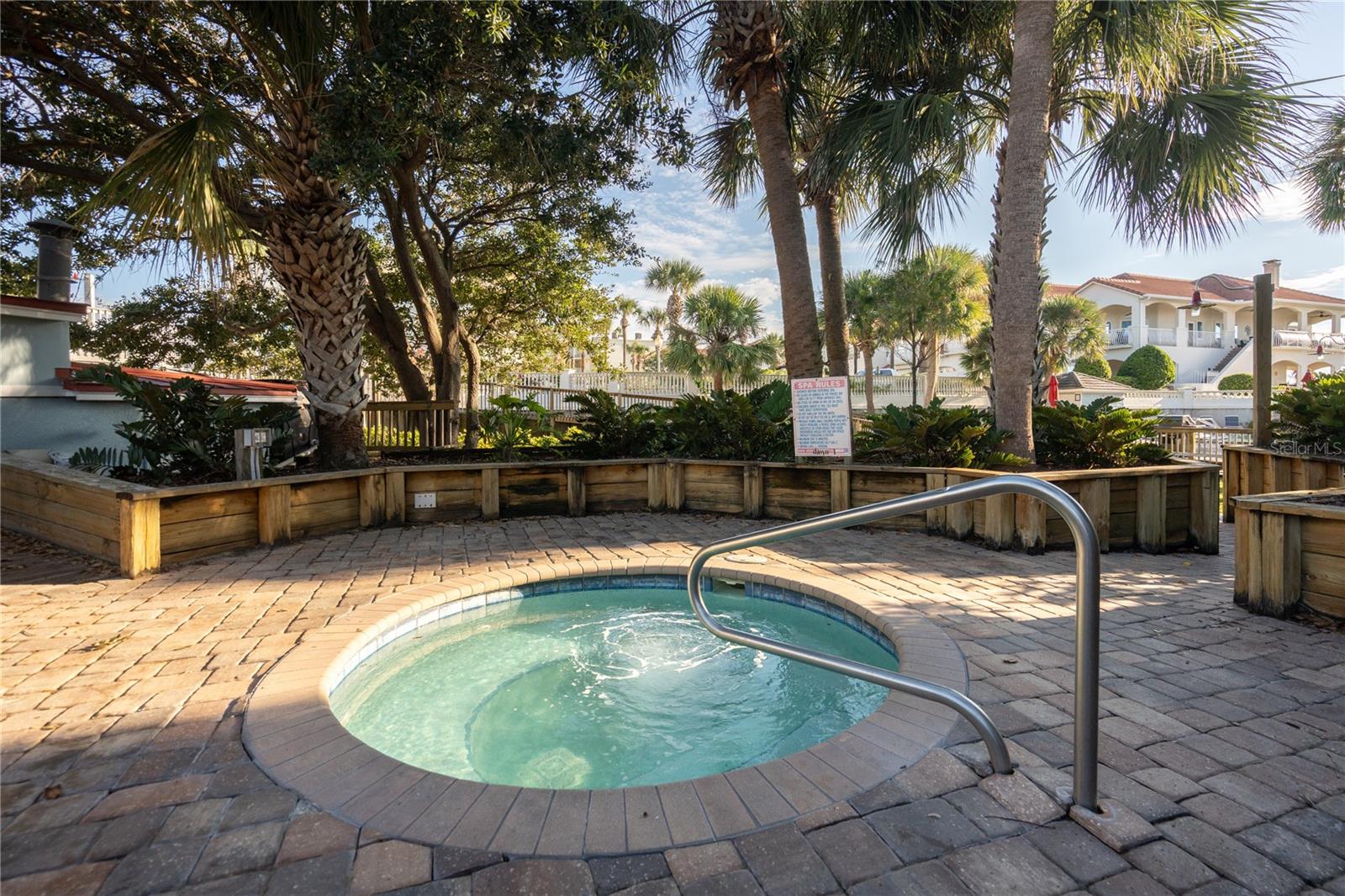 HIBISCUS 02 - Residential