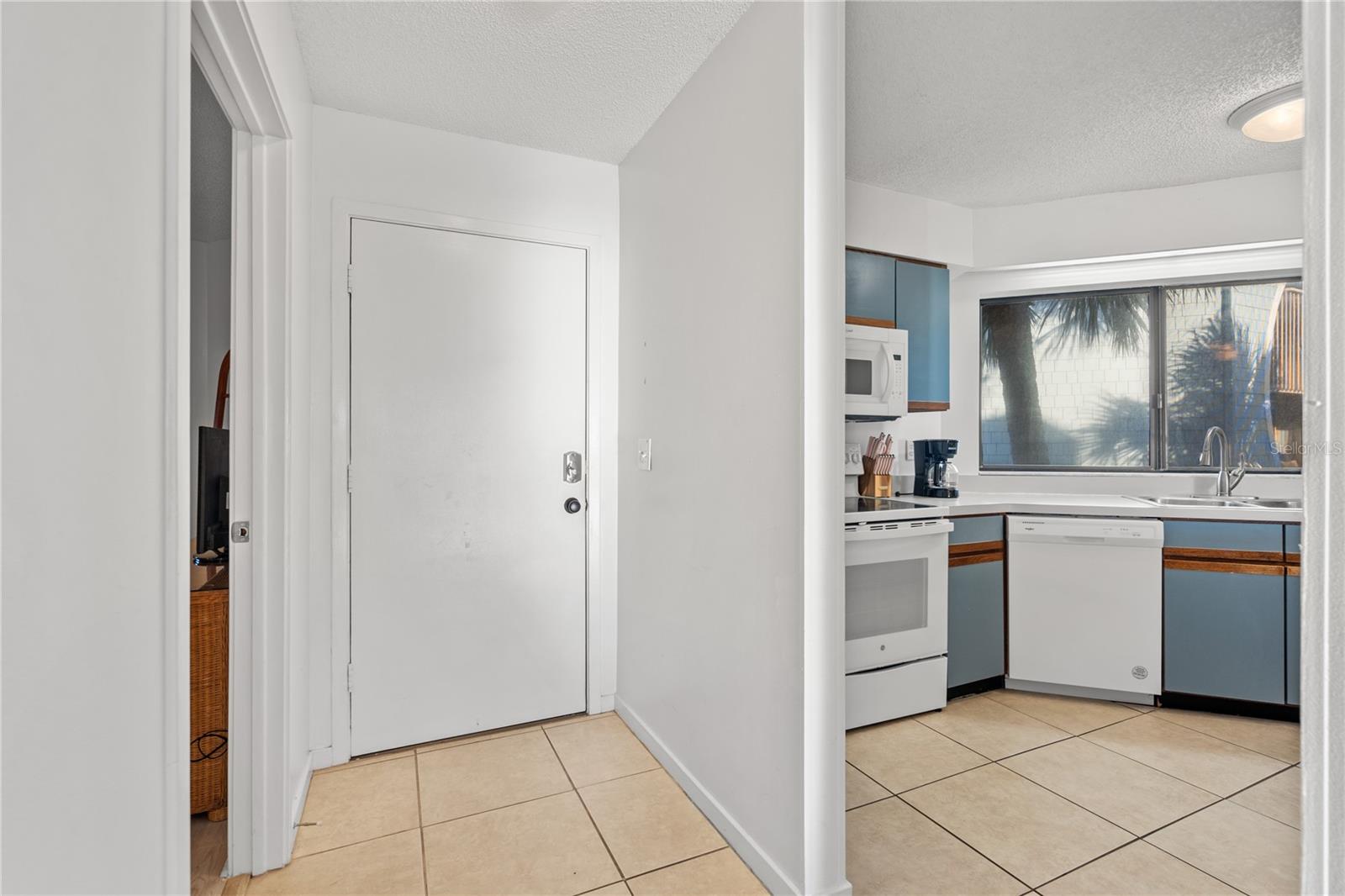 HIBISCUS 02 - Residential