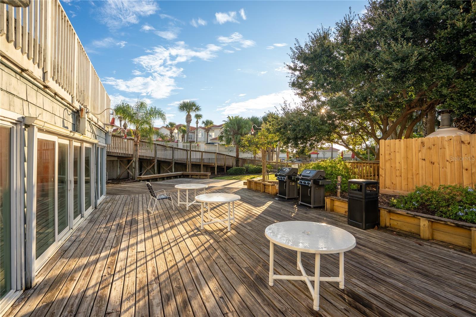 HIBISCUS 02 - Residential