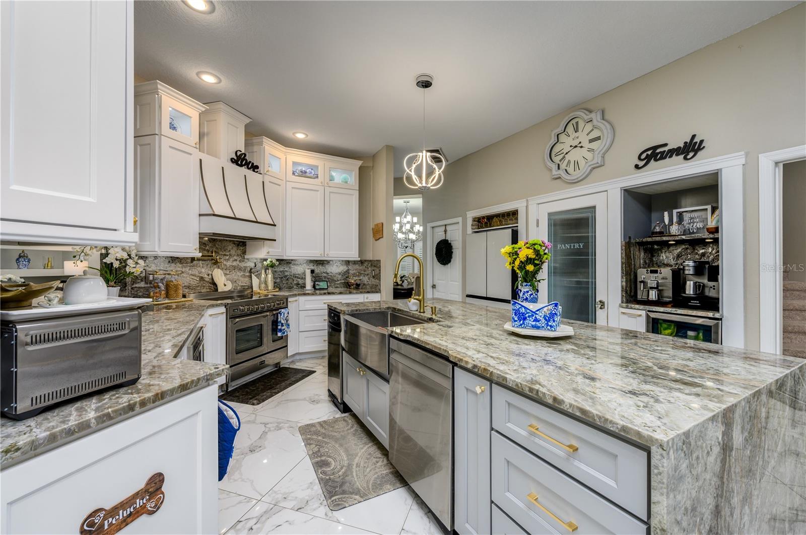 FAIRWAY VILLAGE 02 LAURELWOOD - Residential