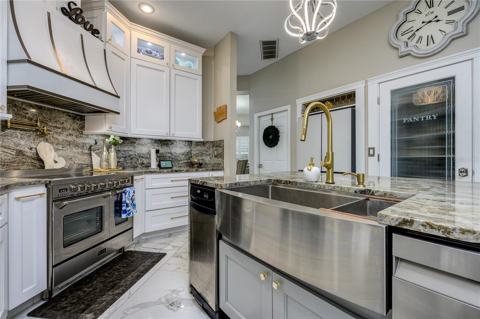 FAIRWAY VILLAGE 02 LAURELWOOD - Residential