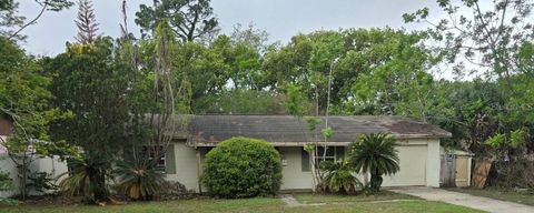 Photo of 1434 Lake Drive, Casselberry, FL 32707 (MLS # O6399338)