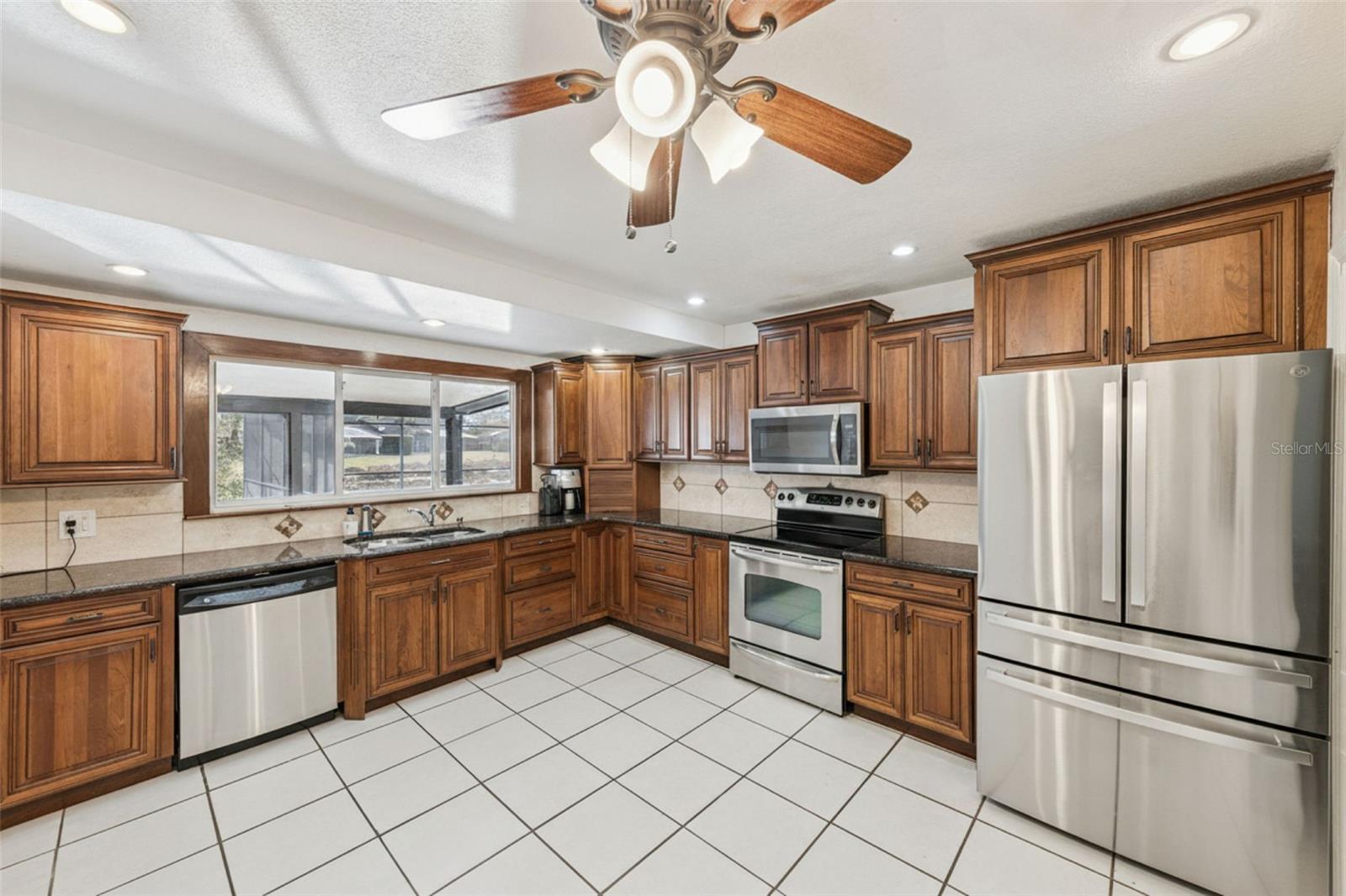 SWEETWATER OAKS SEC 18 - Residential