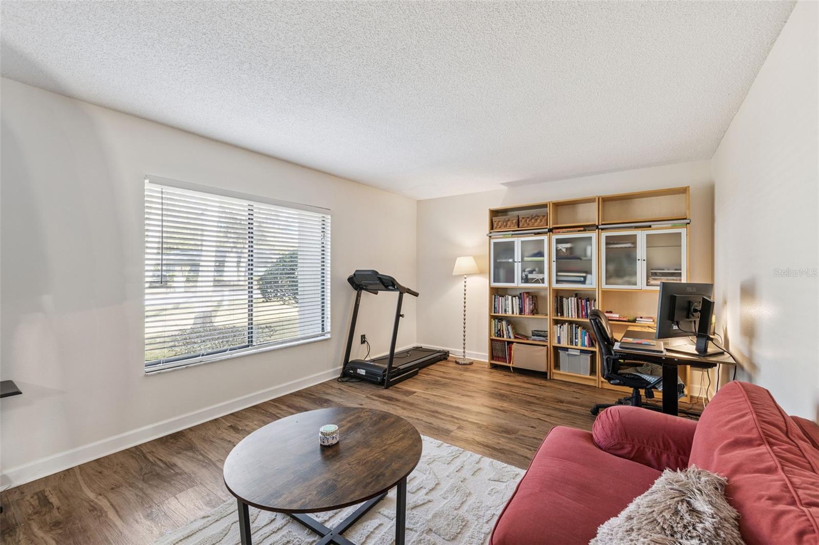 SWEETWATER OAKS SEC 18 - Residential