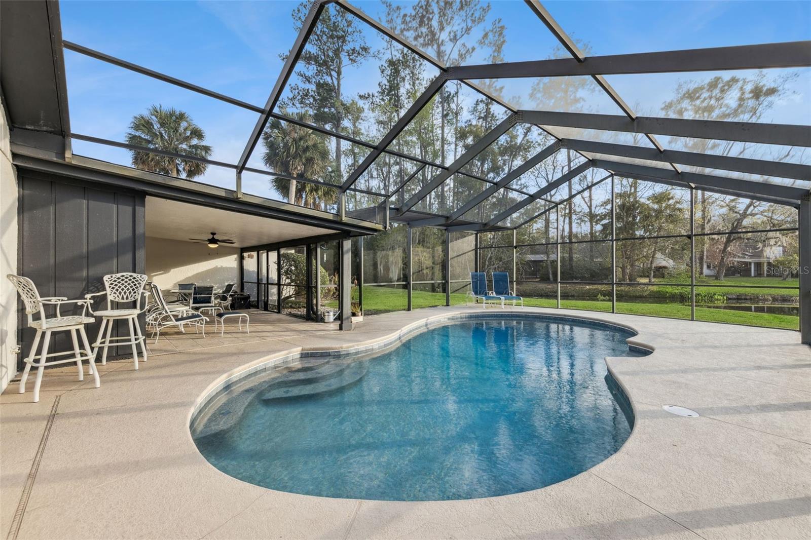 SWEETWATER OAKS SEC 18 - Residential