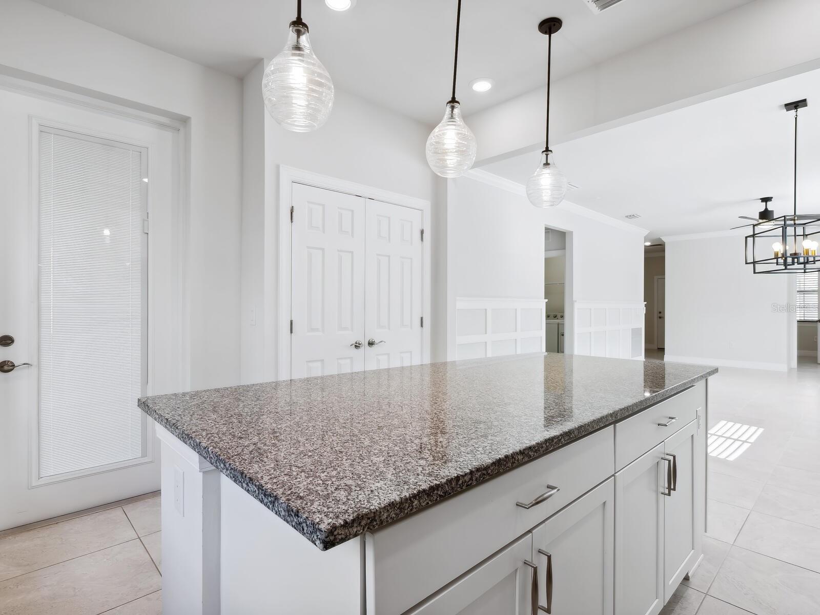 ISLANDWALK/THE WEST VLGS PH 8 - Residential