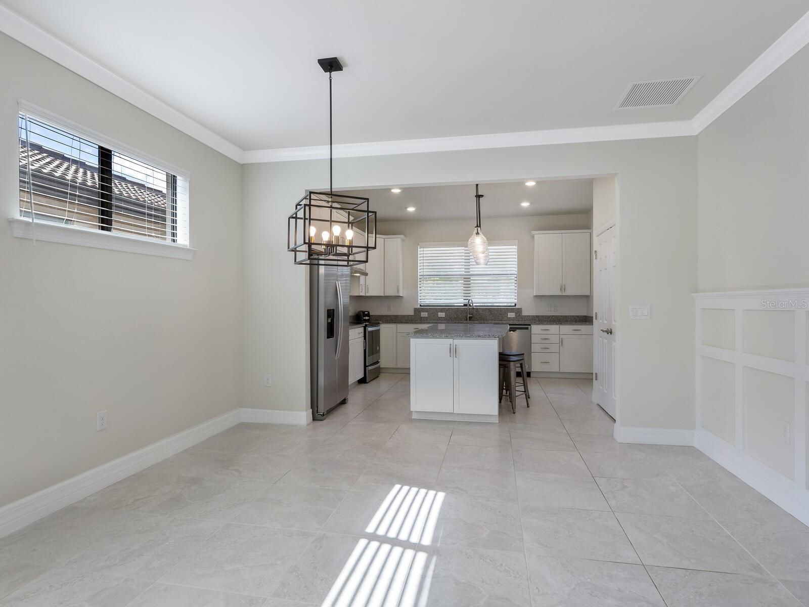 ISLANDWALK/THE WEST VLGS PH 8 - Residential