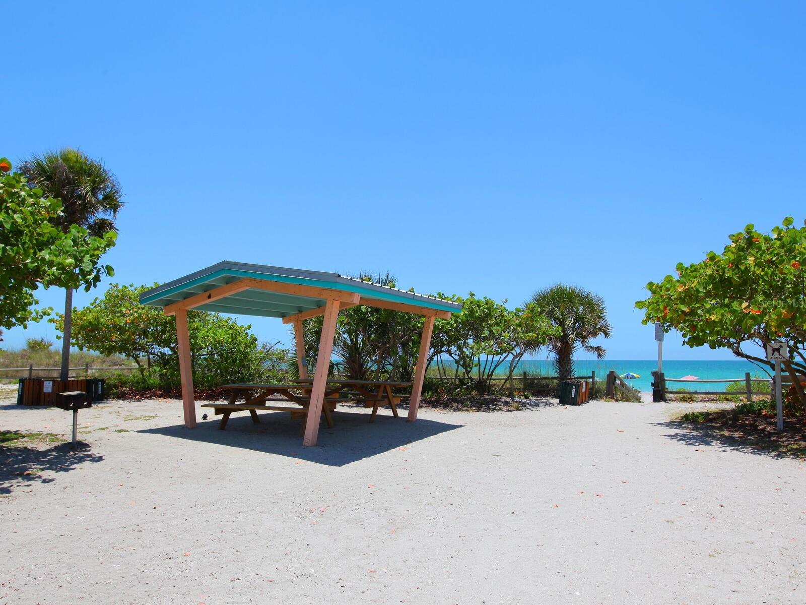 ISLANDWALK/THE WEST VLGS PH 8 - Residential