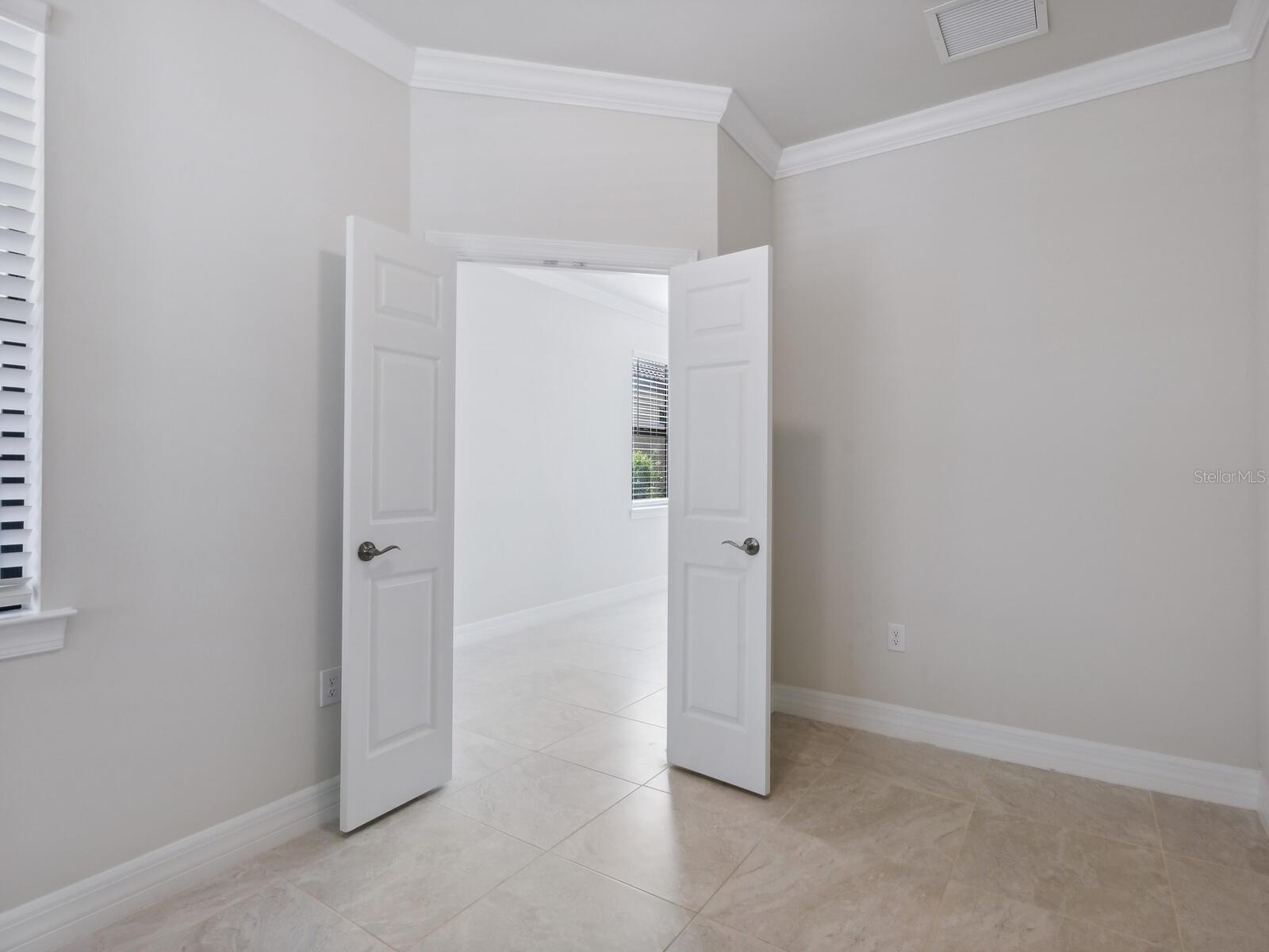 ISLANDWALK/THE WEST VLGS PH 8 - Residential