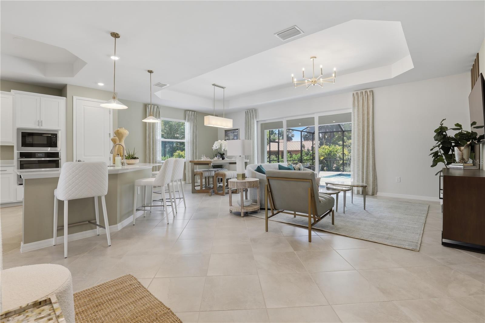 CALUSA COUNTRY CLUB - Residential