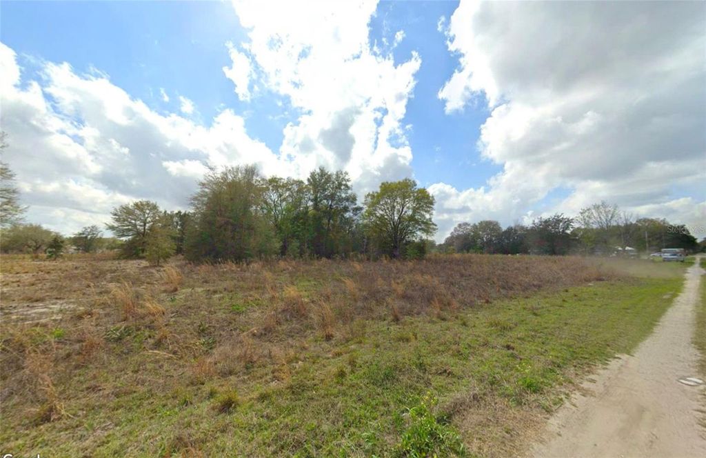 Photo of SW 113th Lane, Dunnellon, FL 34432 (MLS # OM715097)