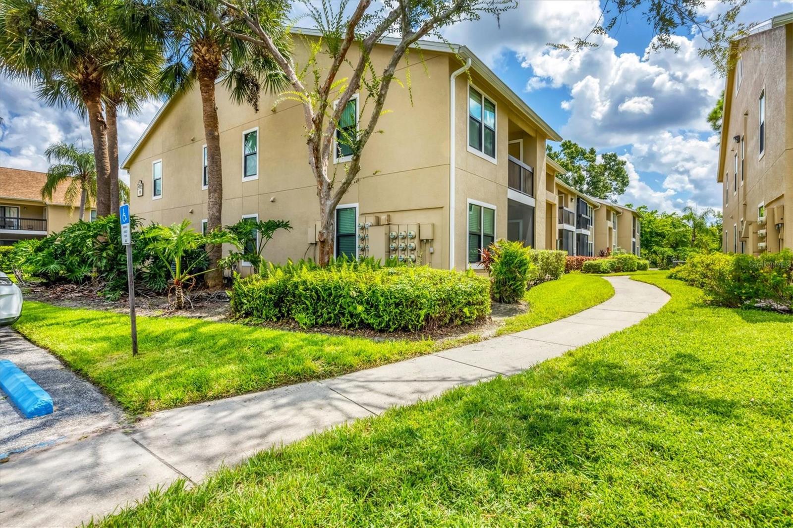 4001 CROCKERS LAKE BOULEVARD 27