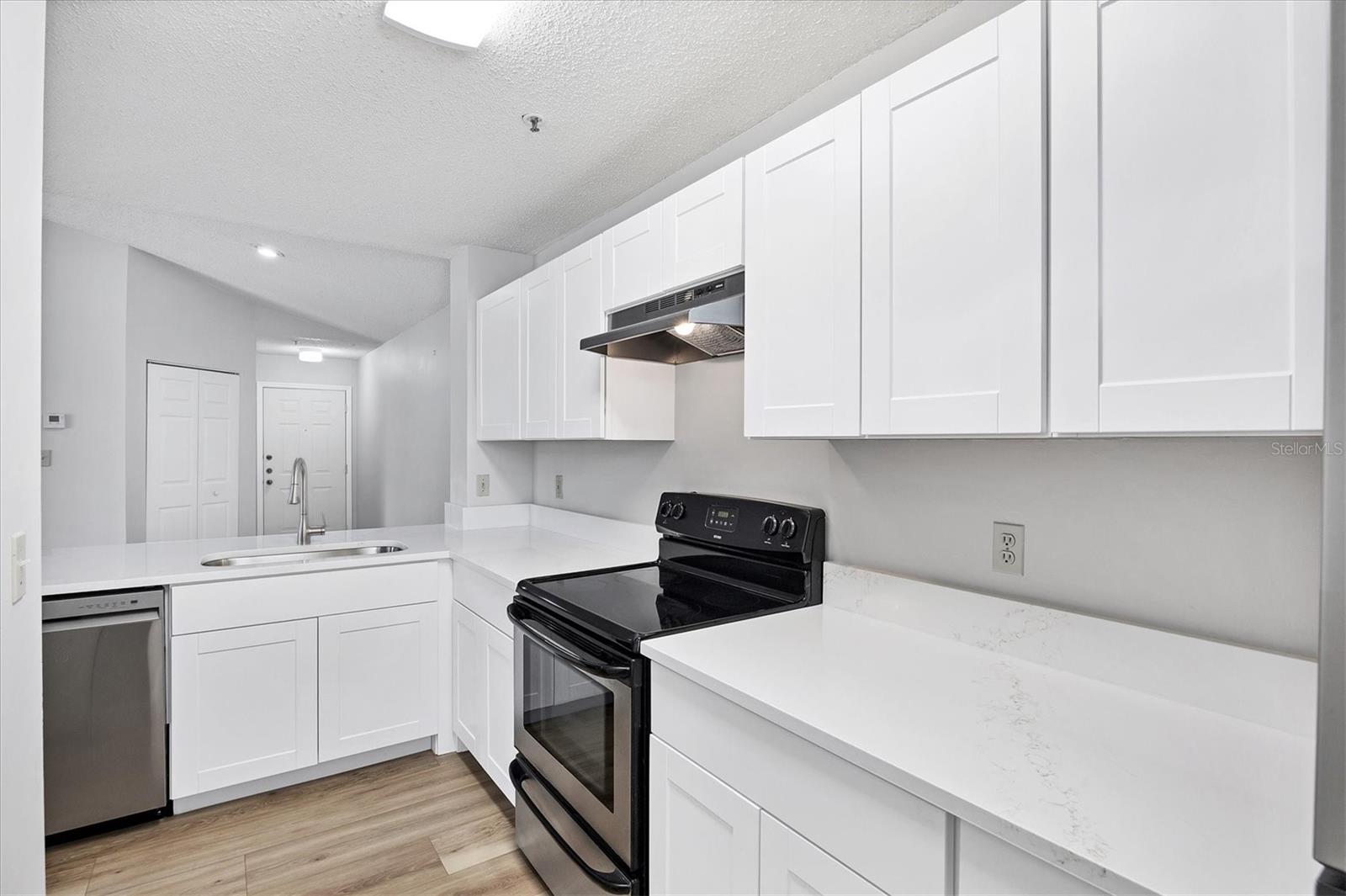 VINTAGE GRAND - Residential